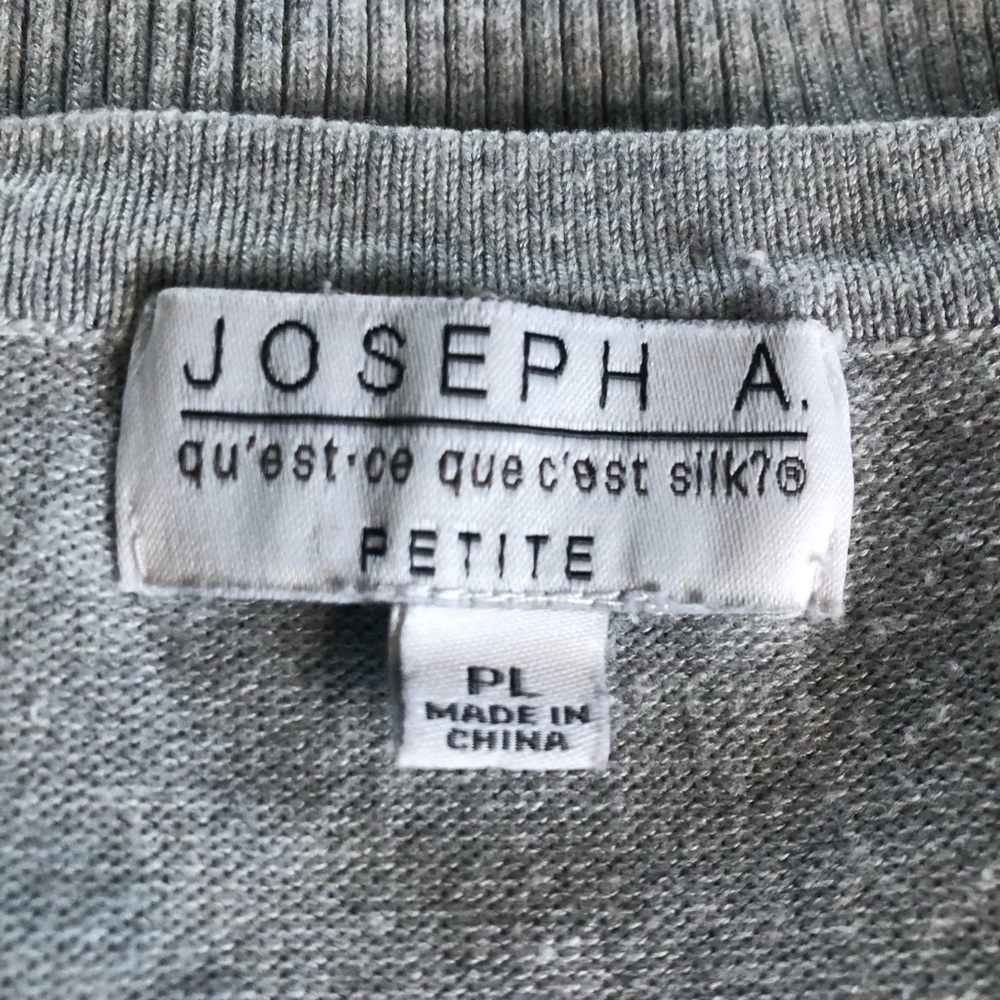 Jospeh A. light grey ruffle buttoned down Sweater size Petite Large - Picture 6 of 8